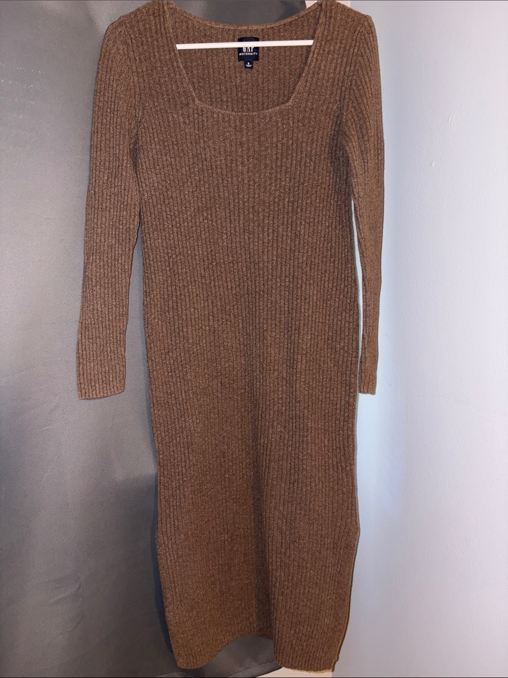GAP- Maternity Brown Ribbed Knit Long Sleeve Midi Dress
